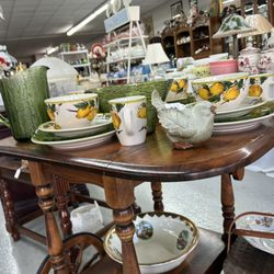 Miztures Antiques and Collectibles