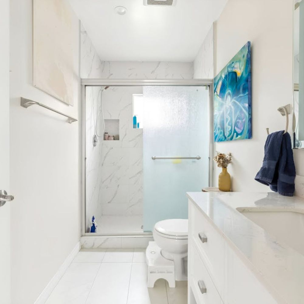 Spottly - Guest Bathroom - Home Cleaning Near Me Spottly - Guest Bathroom - Home Cleaning Near Me