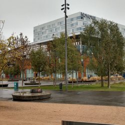 Pôle de Commerces et de Loisirs Confluence - Outside of mall