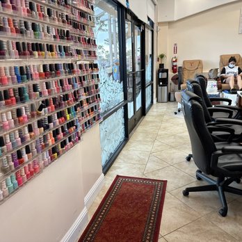 Royal Nails - Nail Salons Near Me - Kapolei, Hawaii