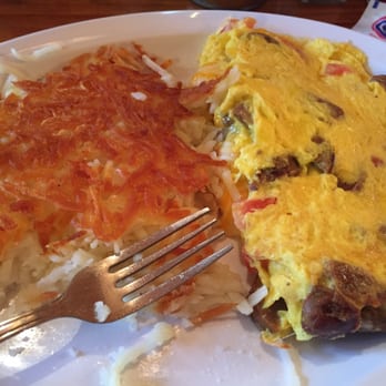 Janet's Montana Cafe - Italian omelette with hash browns - American Near Me - Alpine, California Janet's Montana Cafe - Italian omelette with hash browns - American Near Me - Alpine, California