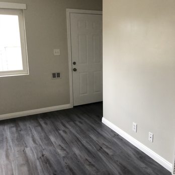 Vivian’s cleaning - See the baseboards. She Scrubbed then in hand and knees. - Home Cleaning Near Me Vivian’s cleaning - See the baseboards. She Scrubbed then in hand and knees. - Home Cleaning Near Me
