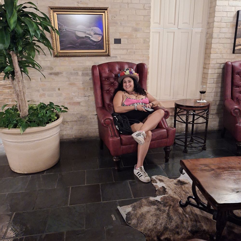 Bad Wolf Ghost Tours - Our excellent ghost tour guide...... Laura Tomorrow!! Thanks for a great tour! - Historical Tours Near Me - San Antonio, Texas