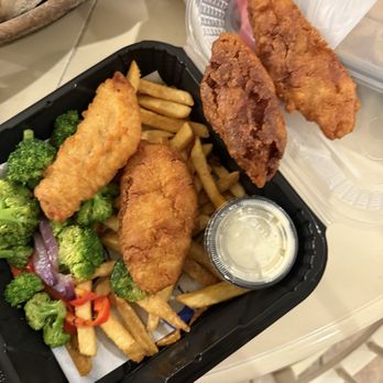 Fins Bar & Grill - American Near Me - Bolivar Peninsula, Texas