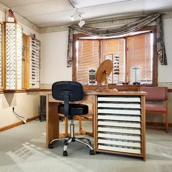 Mohawk Eyecare - Interior View - Optometrists Near Me - New Castle, Pennsylvania Mohawk Eyecare - Interior View - Optometrists Near Me - New Castle, Pennsylvania