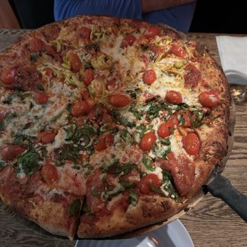 The Secret Stash Pizzeria - Spicy Wais 16" pizza - Pizza Near Me - Crested Butte, Colorado
