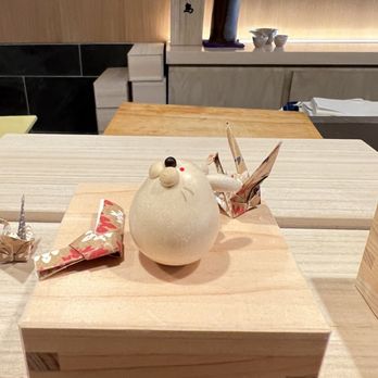 Masakazu - Table decor - Sushi Bars Near Me - Los Angeles, California Masakazu - Table decor - Sushi Bars Near Me - Los Angeles, California
