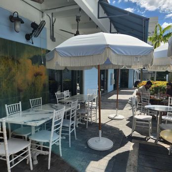 Sunny Side Cafe & Eatery - Outdoor seating - Breakfast & Brunch Near Me - Miami Beach, Florida Sunny Side Cafe & Eatery - Outdoor seating - Breakfast & Brunch Near Me - Miami Beach, Florida