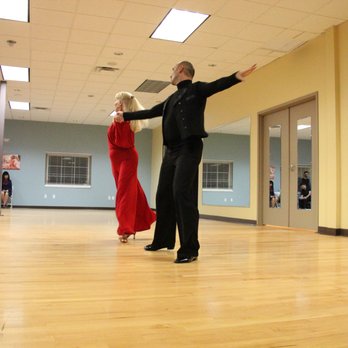 Majestic Dance Studio - Fall Showcase 11192016-Hustle - Dance Studios Near Me - Frontenac, Missouri Majestic Dance Studio - Fall Showcase 11192016-Hustle - Dance Studios Near Me - Frontenac, Missouri