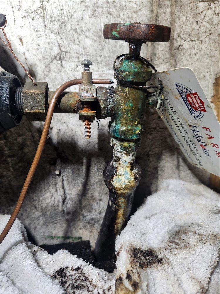 Slide of Paco's Heating & Cooling