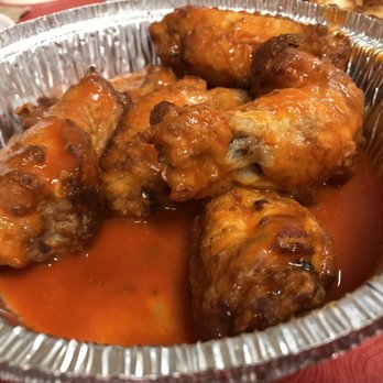 Caprigios Pizza - Hot wings with a couple missing haha - Pizza Near Me - Clarksville, Tennessee Caprigios Pizza - Hot wings with a couple missing haha - Pizza Near Me - Clarksville, Tennessee