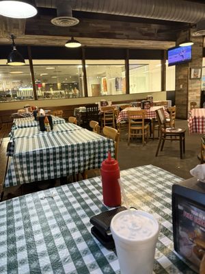 Gus’s World Famous Fried Chicken by null