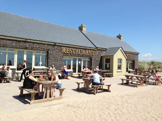 Sammy's Restaurant and Beach Bar by null