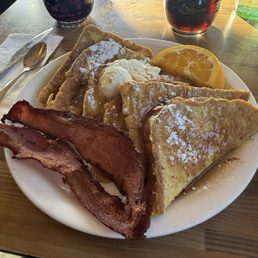 French Toast and bacon