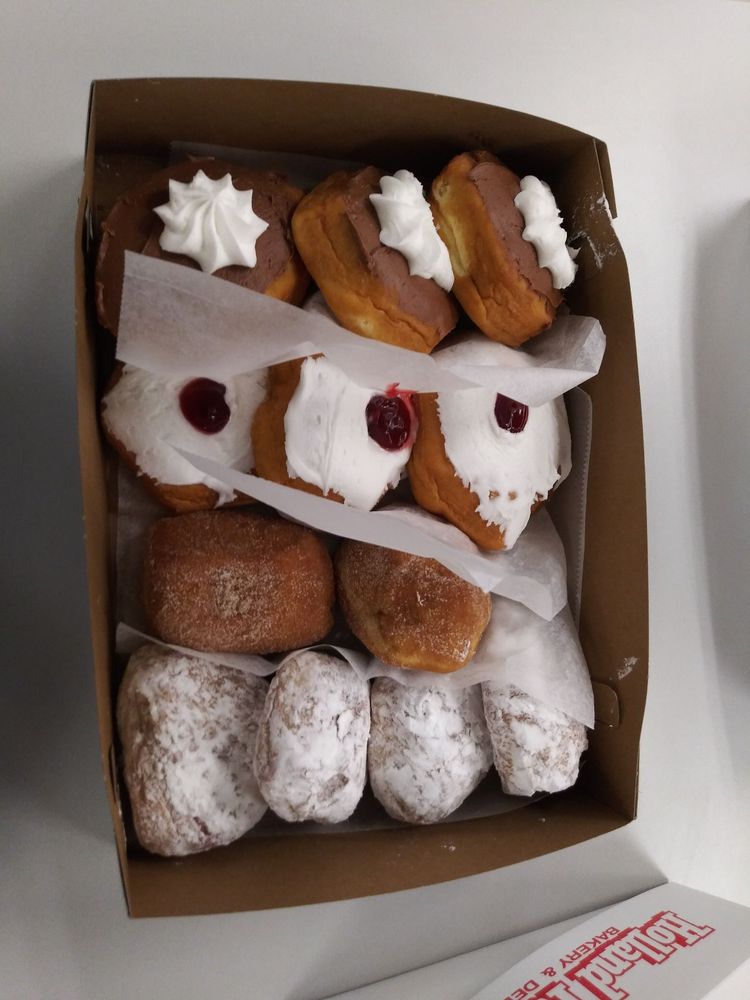 HOLLAND FARMS BAKERY & DELI 72 Photos & 77 Reviews 50 Oriskany Blvd
