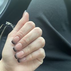 Pro Nails - Acrylic with ombré black French tips