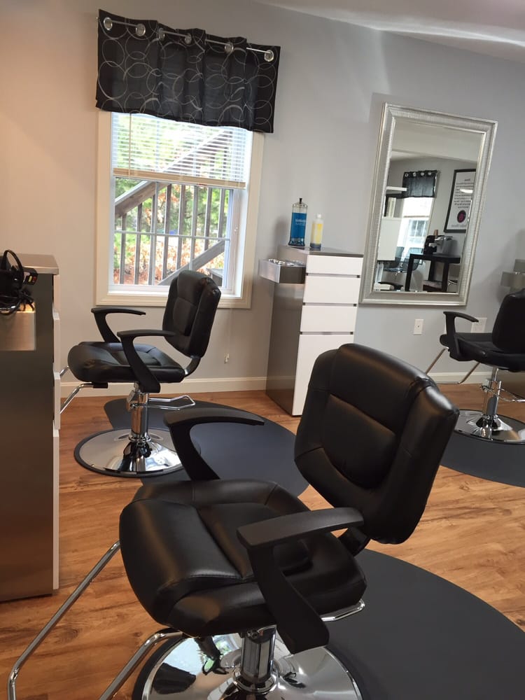 STUDIO MOXIE Updated September 2024 48 Photos 16 Nooseneck Hill