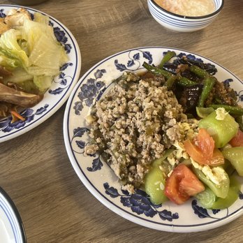 Taiwan Porridge - Milpitas - Lunch Special - pick 3 or 4 dishes - Served with Taiwanese Porridge/Congee - Chinese Near Me - Milpitas, California Taiwan Porridge - Milpitas - Lunch Special - pick 3 or 4 dishes - Served with Taiwanese Porridge/Congee - Chinese Near Me - Milpitas, California