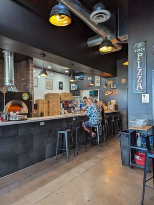 Yukon Pizza by null