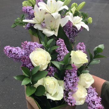 Flowers in Flight - Florists Near Me - Portland, Oregon Flowers in Flight - Florists Near Me - Portland, Oregon