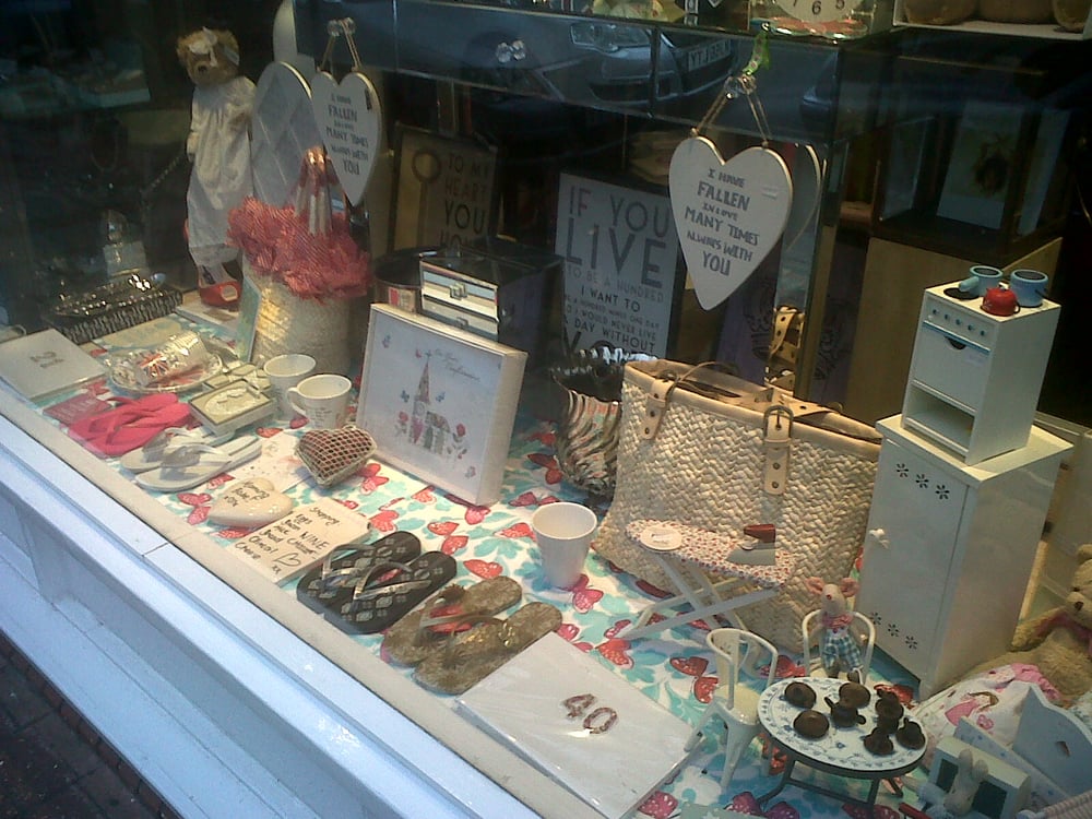 STEPS 39 Updated July 2024 Baker Street, Weybridge, Surrey, United