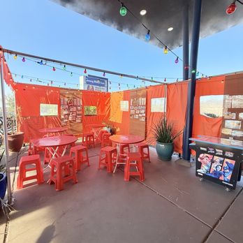 Jong Ro Chicken - Outside - Chicken Wings Near Me - Henderson, Nevada