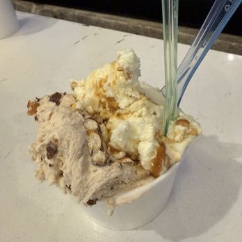 Black Dog Gelato - Ice Cream & Frozen Yogurt Near Me - Chicago, Illinois Black Dog Gelato - Ice Cream & Frozen Yogurt Near Me - Chicago, Illinois