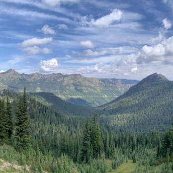 Naches Peak Loop Trail - Hiking Near Me Naches Peak Loop Trail - Hiking Near Me
