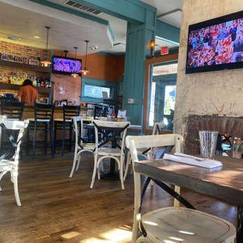 The Second Line - Dining area - Cajun/Creole Near Me - Memphis, Tennessee