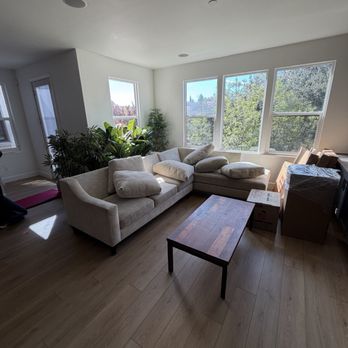 Ontrack Moving & Storage - Positioned furniture perfectly and followed every direction - Movers Near Me - Hayward, California Ontrack Moving & Storage - Positioned furniture perfectly and followed every direction - Movers Near Me - Hayward, California