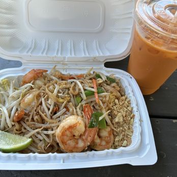 Thai Tacos - Pad Thai noodles with shrimp Thai Ice tea - Thai Near Me - Honolulu, Hawaii Thai Tacos - Pad Thai noodles with shrimp Thai Ice tea - Thai Near Me - Honolulu, Hawaii