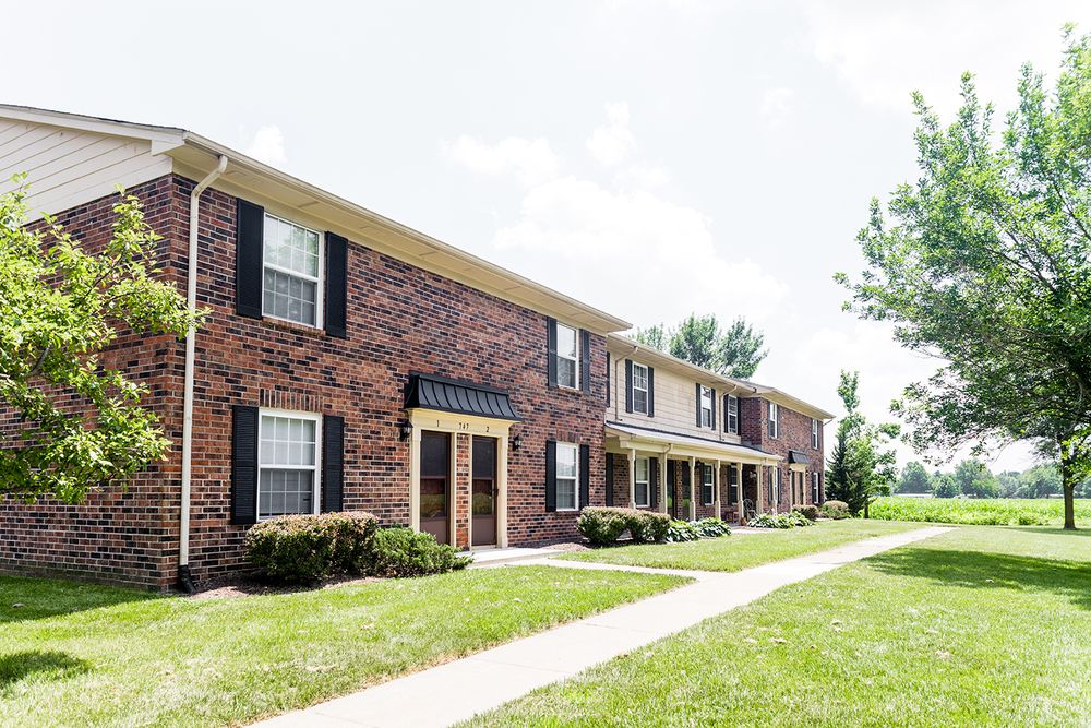 JAMESTOWN SEYMOUR Updated September 2024 14 Photos 745 Miller Ln, Seymour, Indiana