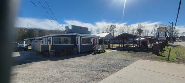 Memphis Street BBQ by null