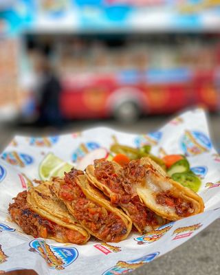 Aguachiles El Tamarindo by null