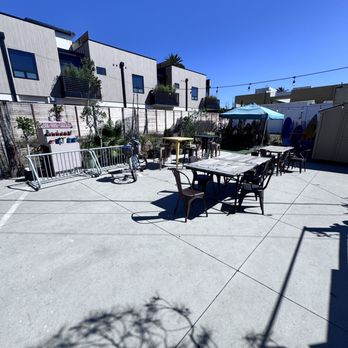 Dogtown Coffee - Coffee & Tea Near Me - Santa Monica, California Dogtown Coffee - Coffee & Tea Near Me - Santa Monica, California