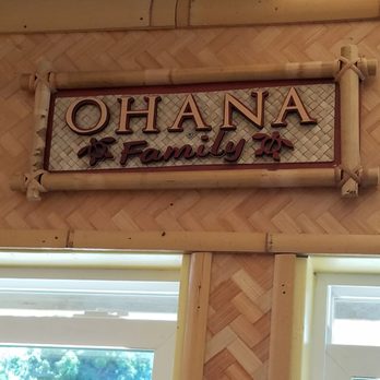 Kings View Cafe - Gotta love the sign........."Ohana" means Family! - Cafes Near Me - Kapaau, Hawaii