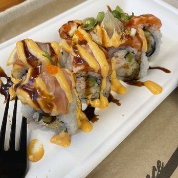 Optimist Hall - Zukku roll - Food Court Near Me - Charlotte, North Carolina