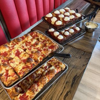 Pizza Bella - Nonna and Detroit style pizza - Pizza Near Me - Palatine, Illinois Pizza Bella - Nonna and Detroit style pizza - Pizza Near Me - Palatine, Illinois