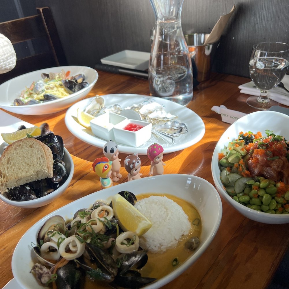 Sea Glass Waterfront Grill - tuna poke bowl, curry, mussels, pasta - Canadian (New) Near Me - Sidney, British Columbia Sea Glass Waterfront Grill - tuna poke bowl, curry, mussels, pasta - Canadian (New) Near Me - Sidney, British Columbia