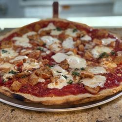 Fratelli's Pizza Restaurant & Bar - Chicken Parm Pizza!