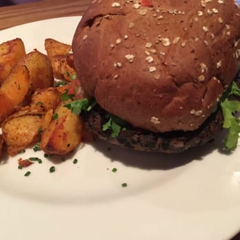 Prasino - Veggie burger and potatoes - New American Near Me - La Grange, Illinois Prasino - Veggie burger and potatoes - New American Near Me - La Grange, Illinois