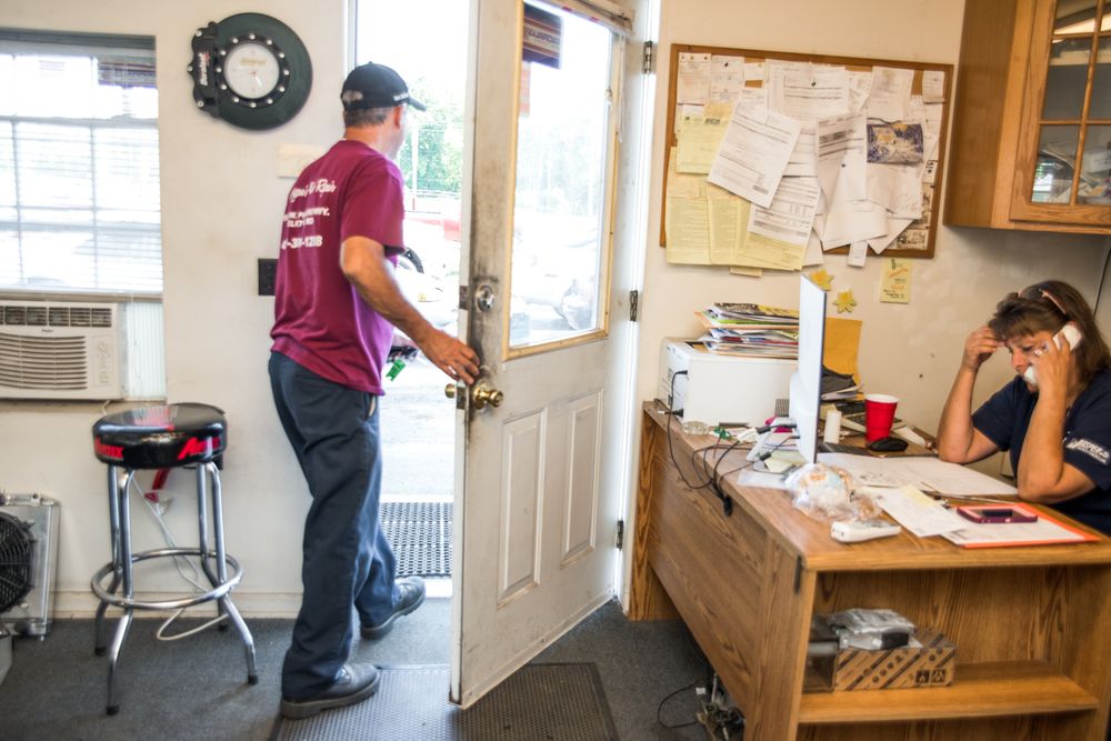 AUTO REPAIR Updated September 2024 16 Photos & 20 Reviews