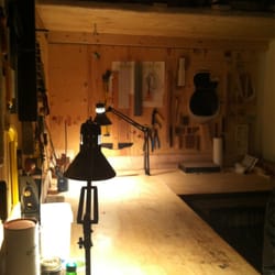 Mile End Guitar Shop