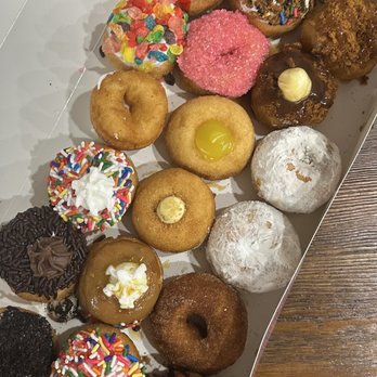 Niky’s - 18pk mini donuts - Donuts Near Me - Tomball, Texas