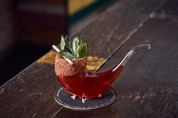 Apples & Pears Cocktail Bar by null