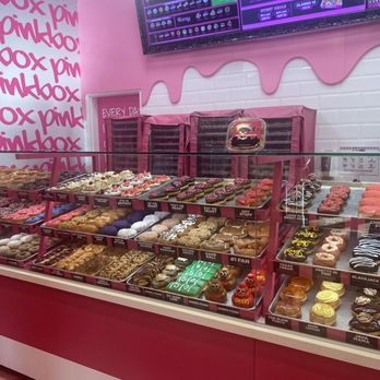 Pinkbox Doughnuts - Assorted donuts Super Bowl weekend - Donuts Near Me - Primm, Nevada Pinkbox Doughnuts - Assorted donuts Super Bowl weekend - Donuts Near Me - Primm, Nevada