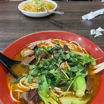 Szechwan Noodle - 33. Beef Noodle 38. Dan-Dan Noodle - Szechuan Near Me - Tempe, Arizona