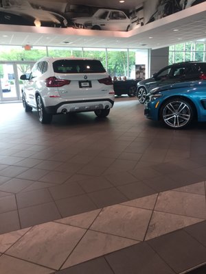 BMW OF LOUISVILLE - Updated August 2025 - 38 Photos & 81 Reviews - 2200 ...