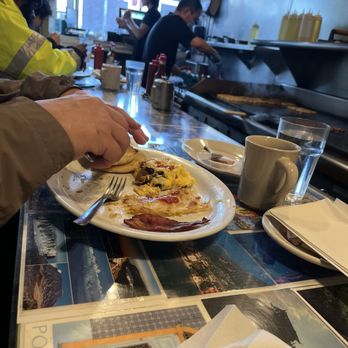 Art's Cafe - Bulgogi omelette with grill in background. - Diners Near Me - San Francisco, California