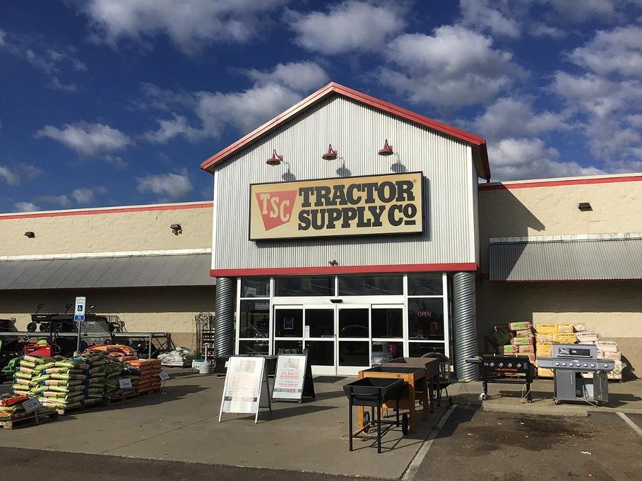 TRACTOR SUPPLY Updated September 2024 176 Feather Ln, Canton